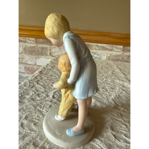 Helping Hands from A Childs World' by Frances Hook 1980 Roman Inc #2091 - Picture 6 of 16